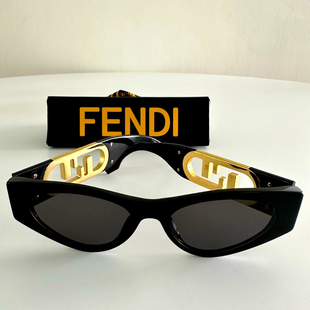 Fendi O’lock Cat Eye Sunglasses
